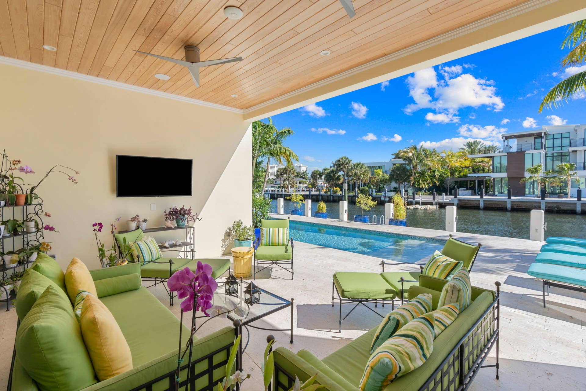 2870 NE 24th Place, Fort Lauderdale, FL 33305 114-web-or-mls-2870 NE 24th Pl Fort Laud