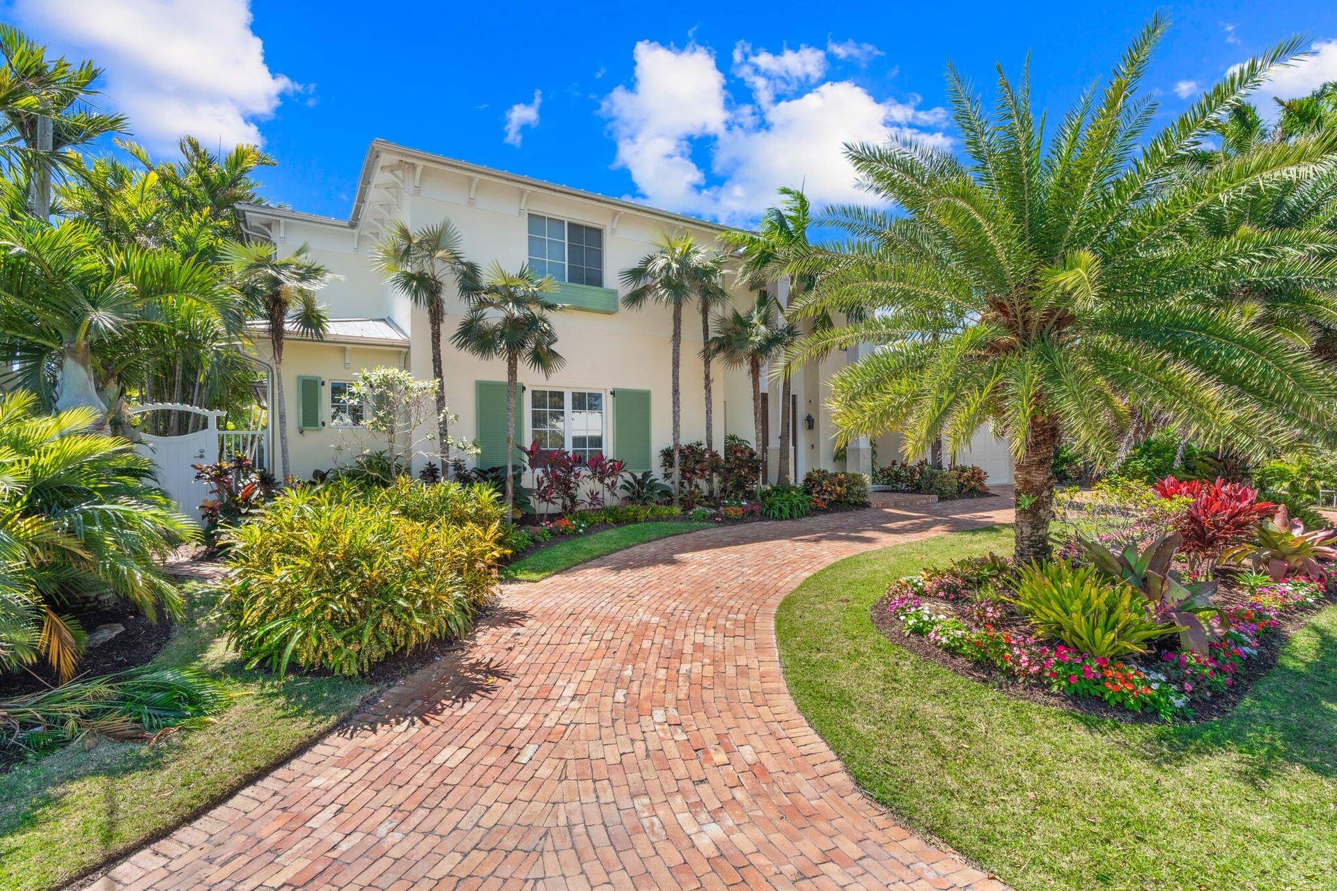 2870 NE 24th Place, Fort Lauderdale, FL 33305 1-web-or-mls-2870 NE 24th Pl Fort Lauder