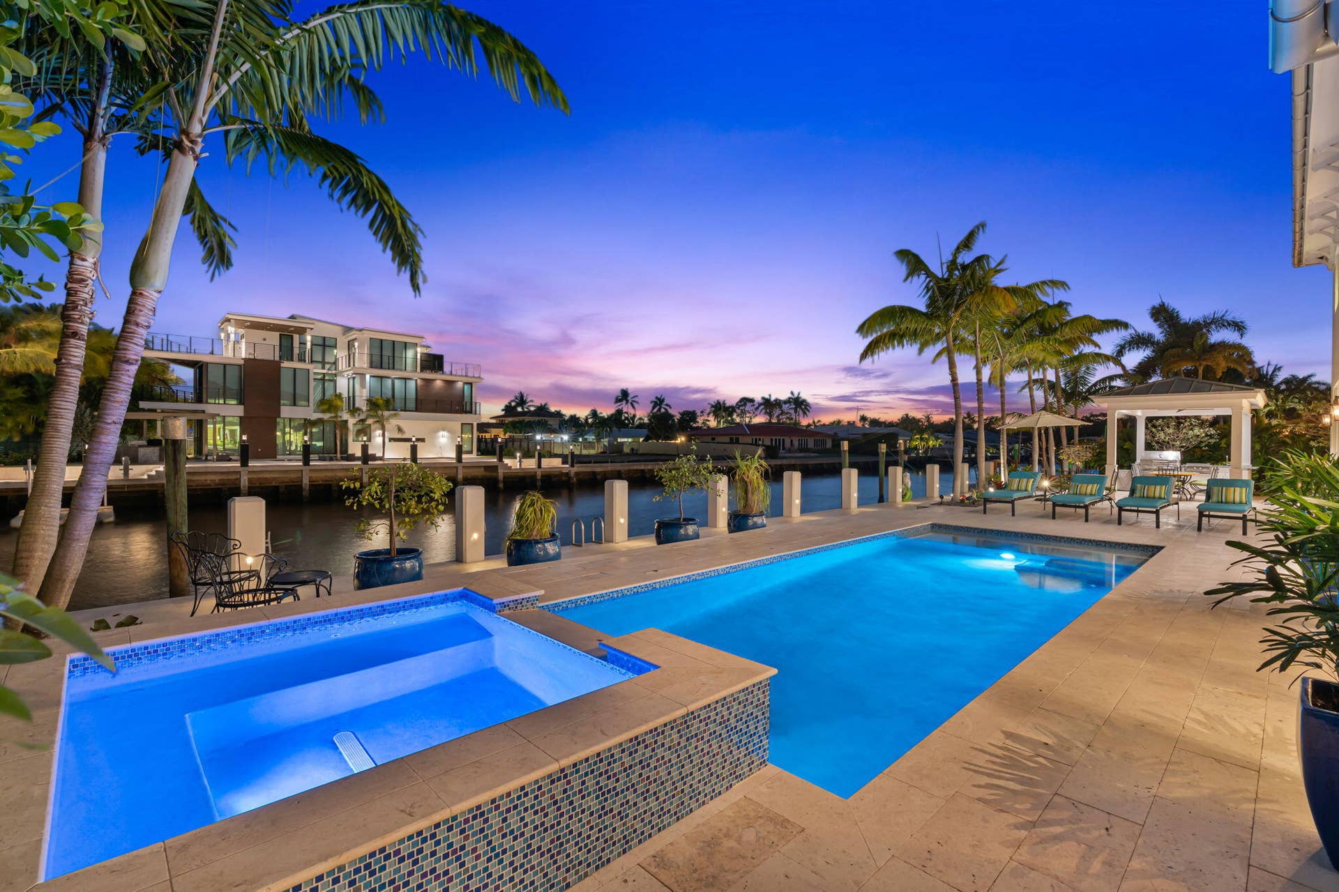 2870 NE 24th Place, Fort Lauderdale, FL 33305 130-web-or-mls-2870 NE 24th Pl Fort Laud