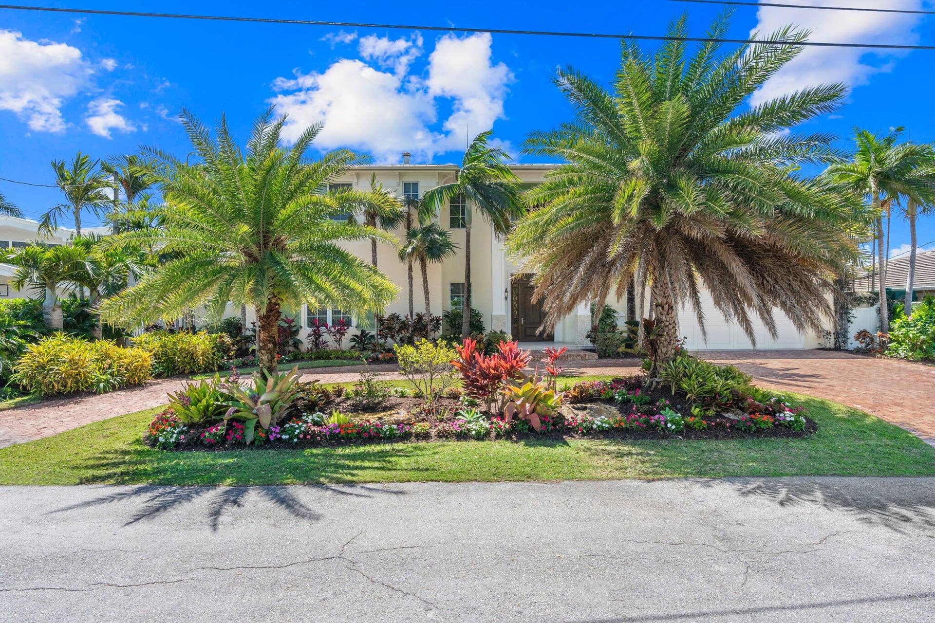 2870 NE 24th Place, Fort Lauderdale, FL 33305 2-web-or-mls-2870 NE 24th Pl Fort Lauder