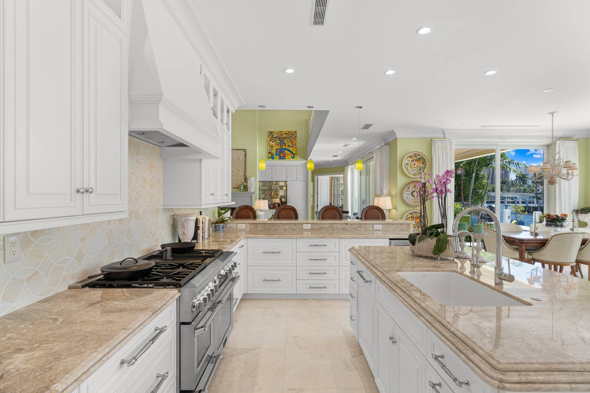 2870 NE 24th Place, Fort Lauderdale, FL 33305 23-web-or-mls-2870 NE 24th Pl Fort Laude