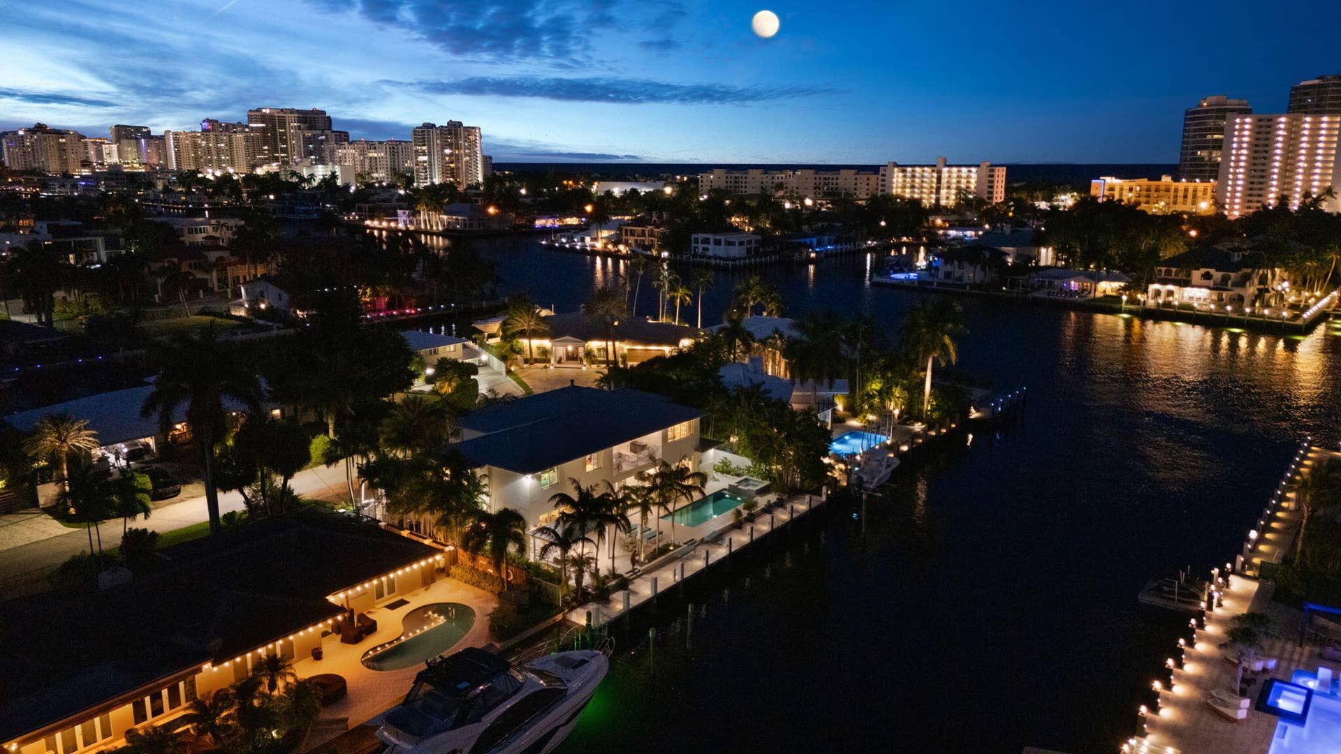 2870 NE 24th Place, Fort Lauderdale, FL 33305 4-web-or-mls-Twilights 2870 NE 24th Plac