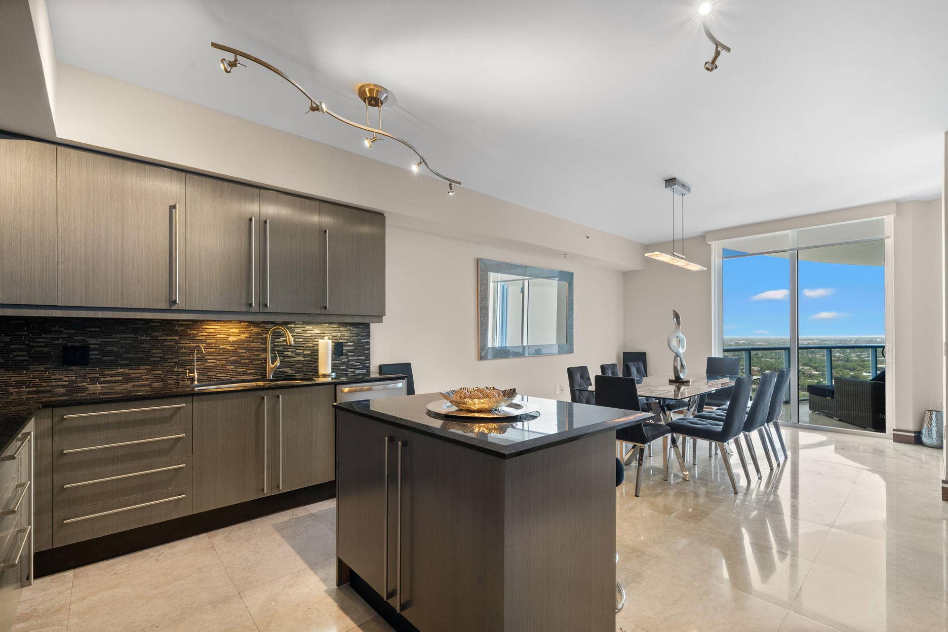 333 Las Olas Way, #2904, Fort Lauderdale, Fort Lauderdale, FL 33301 9-web-or-mls-A7R09258 copy