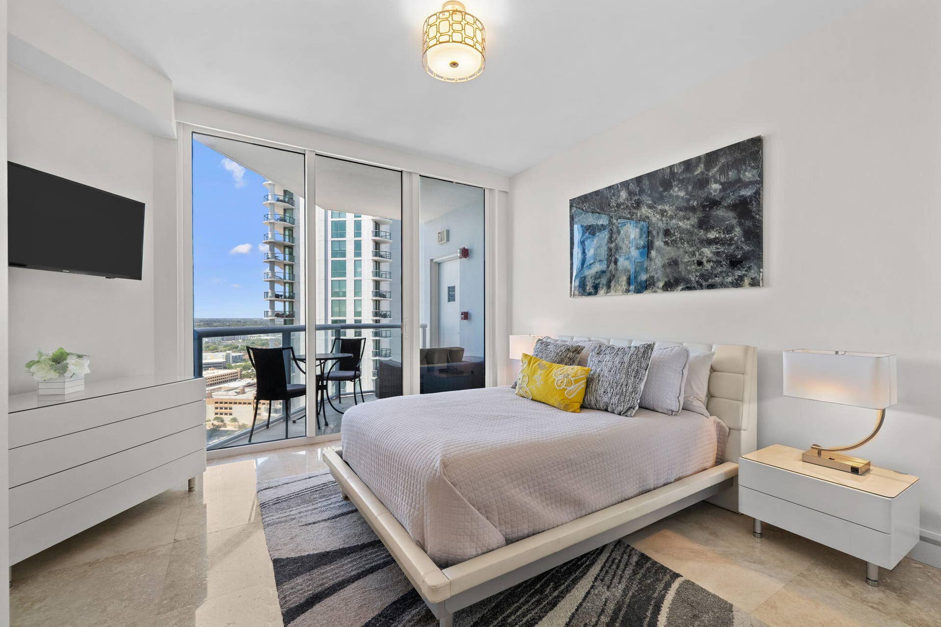 333 Las Olas Way, #2904, Fort Lauderdale, Fort Lauderdale, FL 33301 20-web-or-mls-A7R09112 copy