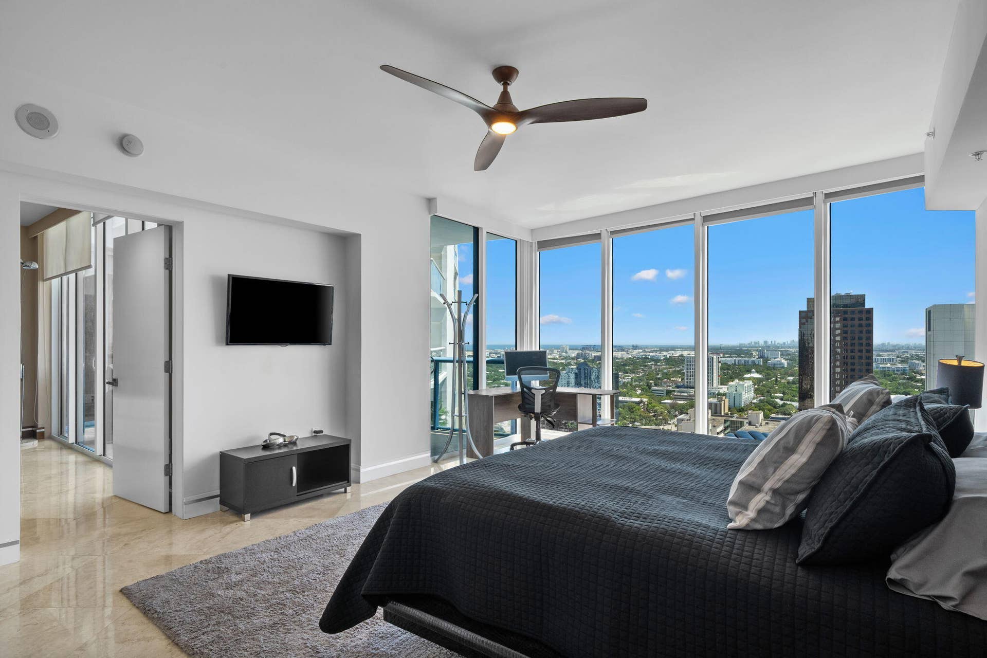 333 Las Olas Way, #2904, Fort Lauderdale, Fort Lauderdale, FL 33301 14-web-or-mls-A7R09097 copy