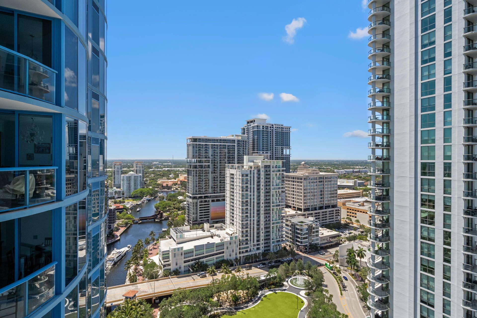 333 Las Olas Way, #2904, Fort Lauderdale, Fort Lauderdale, FL 33301 37-web-or-mls-A7R09145 copy