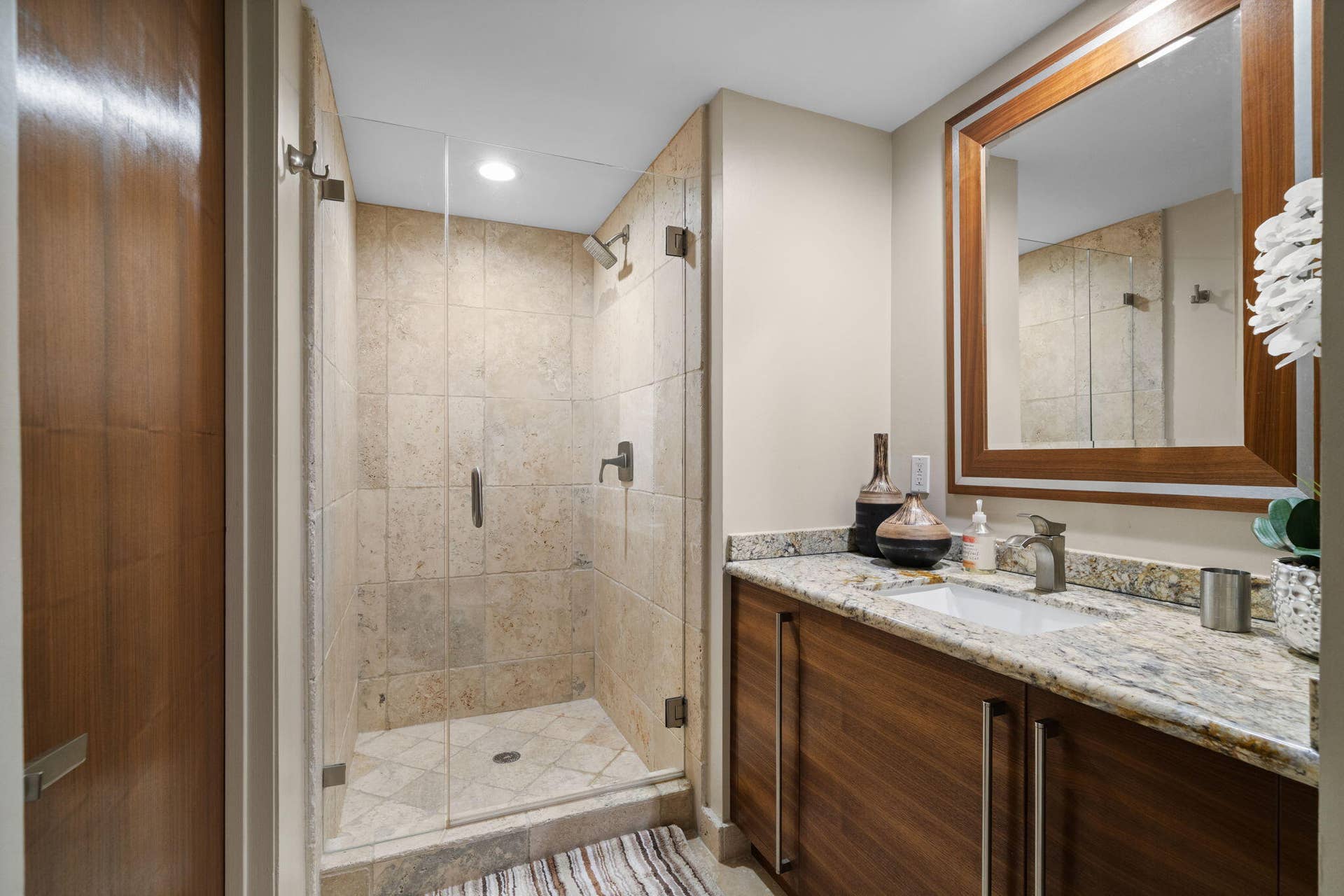 333 Las Olas Way, #2904, Fort Lauderdale, Fort Lauderdale, FL 33301 26-web-or-mls-A7R09161 copy