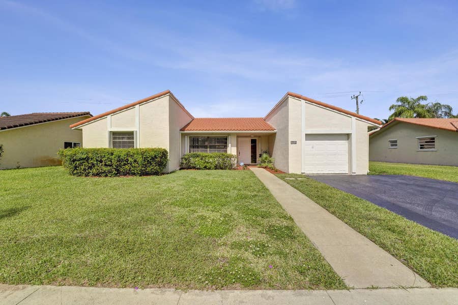Property photo for 5521 SW 114 Avenue, Cooper City, FL