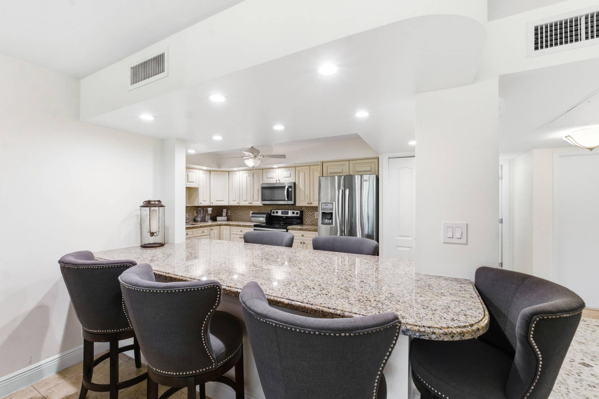 3800 Oaks Clubhouse Drive, #106, Pompano Beach, FL 33069 3800 Oaks Clubhouse Dr U106_024