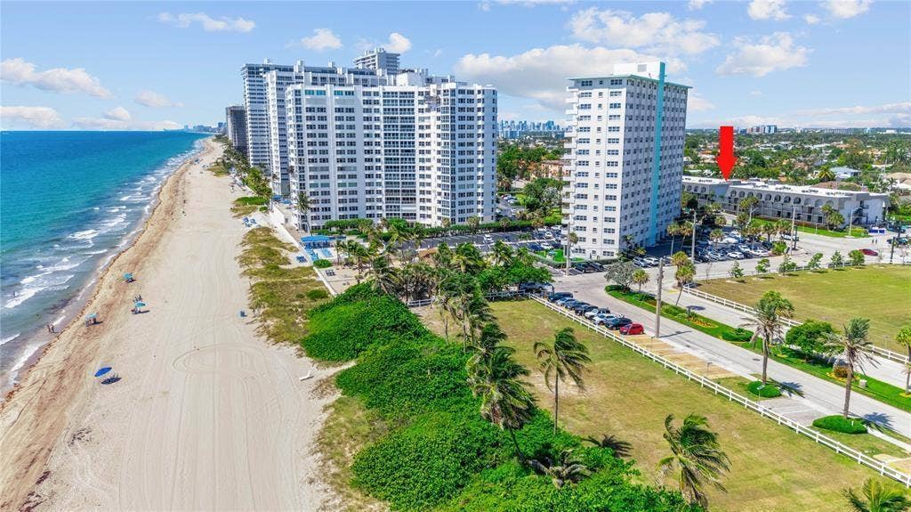 4013 N Ocean Drive N, #109, Lauderdale By The Sea, FL 33308 Aerial view Local Beach Area