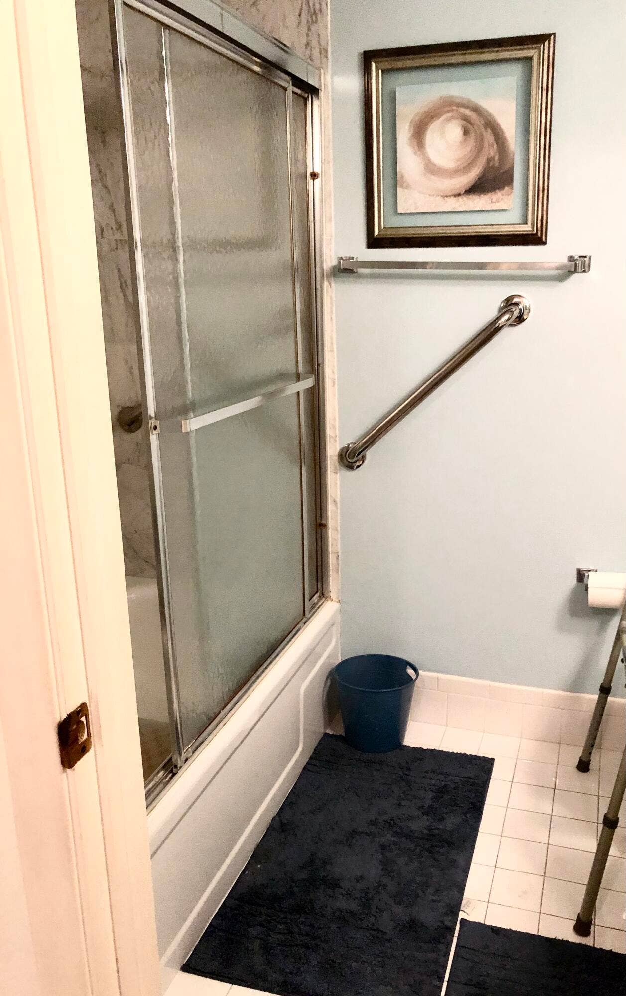 4013 N Ocean Drive N, #109, Lauderdale By The Sea, FL 33308 Master Bath
