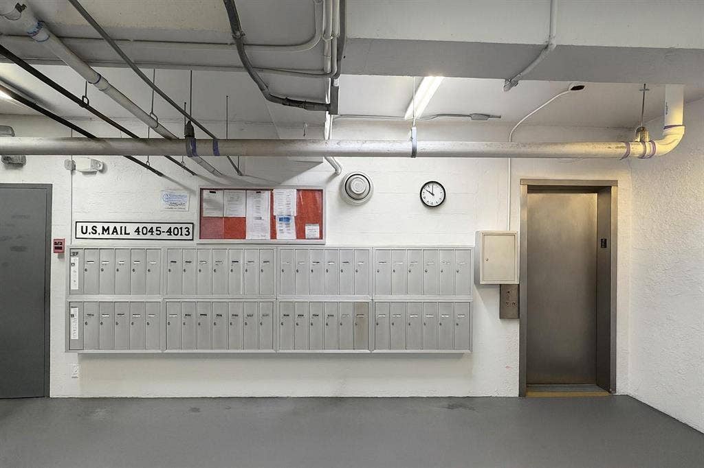 4013 N Ocean Drive N, #109, Lauderdale By The Sea, FL 33308 Garage Elevator Entry