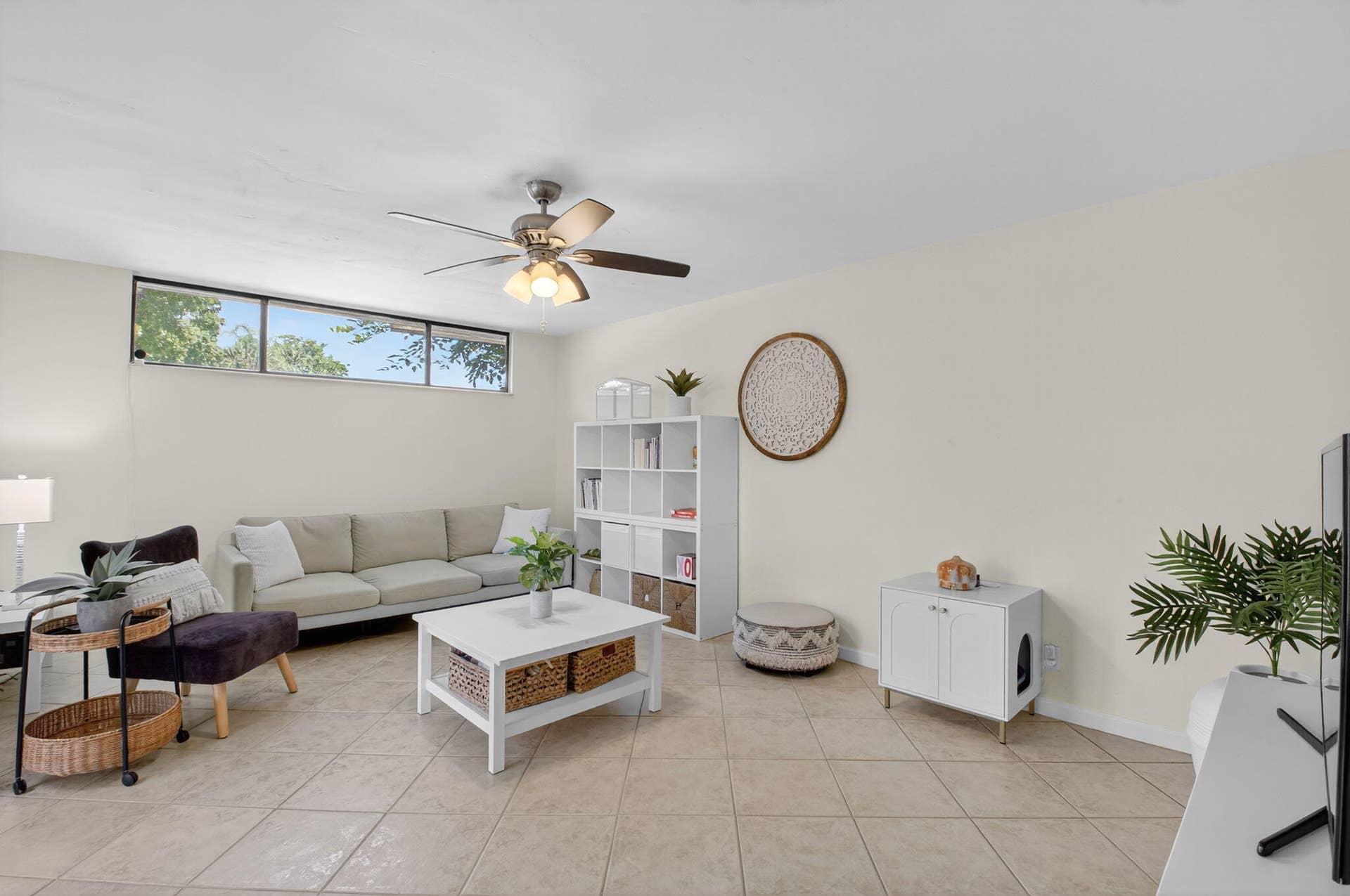8057 Severn Drive, #A, Boca Raton, FL 33433 Living