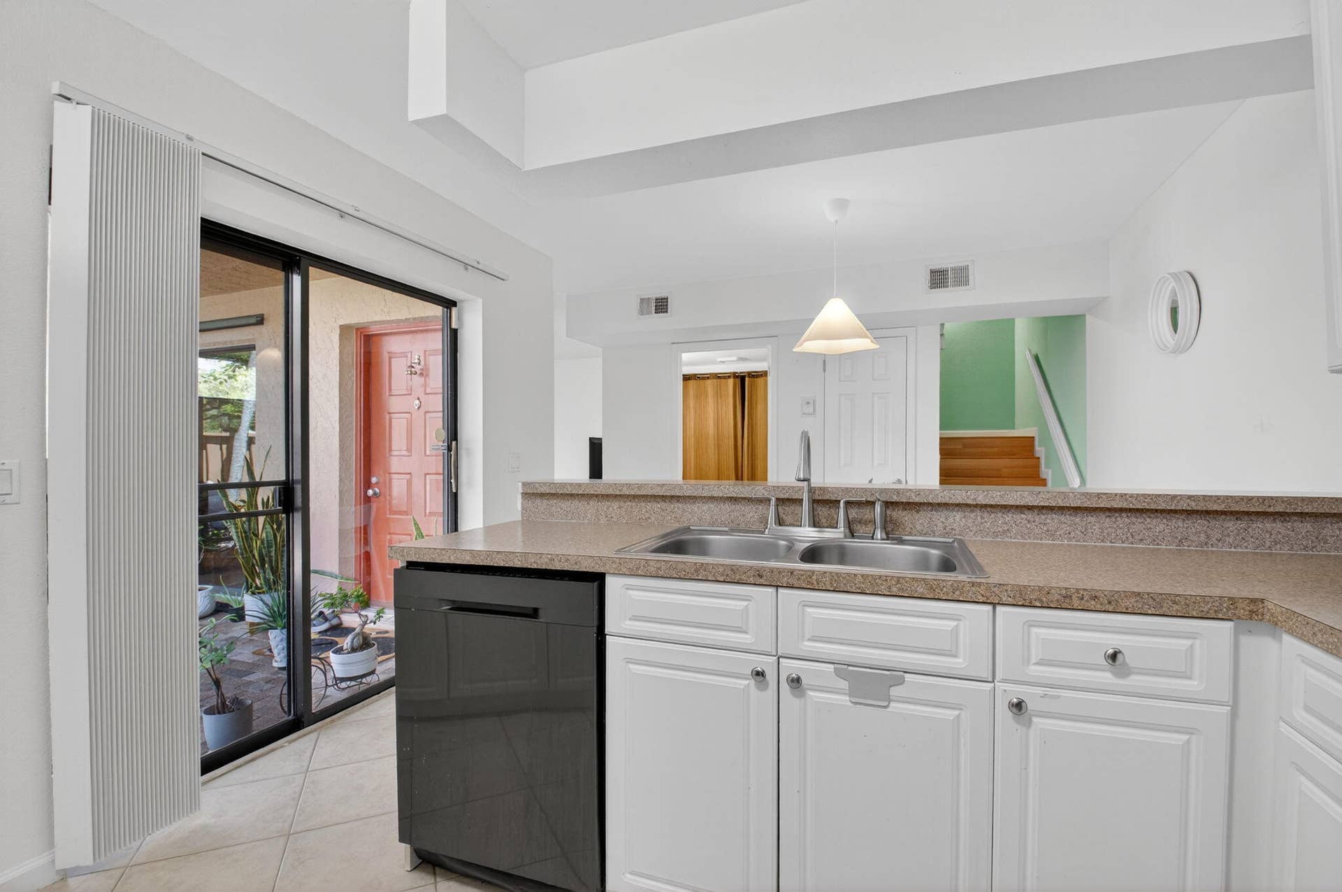 8057 Severn Drive, #A, Boca Raton, FL 33433 Kitchen