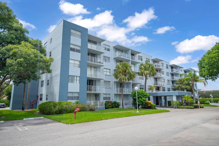 Property photo for 500 Executive Center Drive, #3k, West Palm Beach, FL