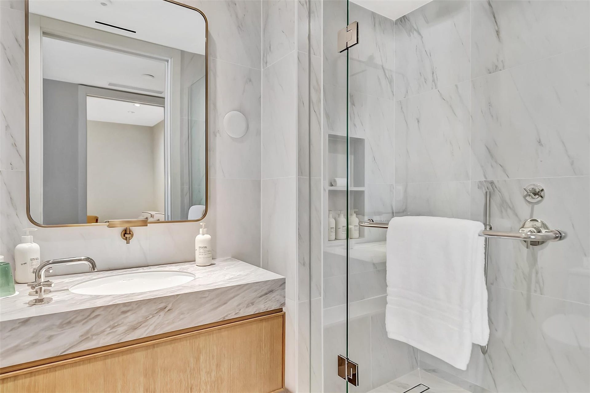 525 N Fort Lauderdale Beach Boulevard, #1607, Fort Lauderdale, FL 33304 Photo 21