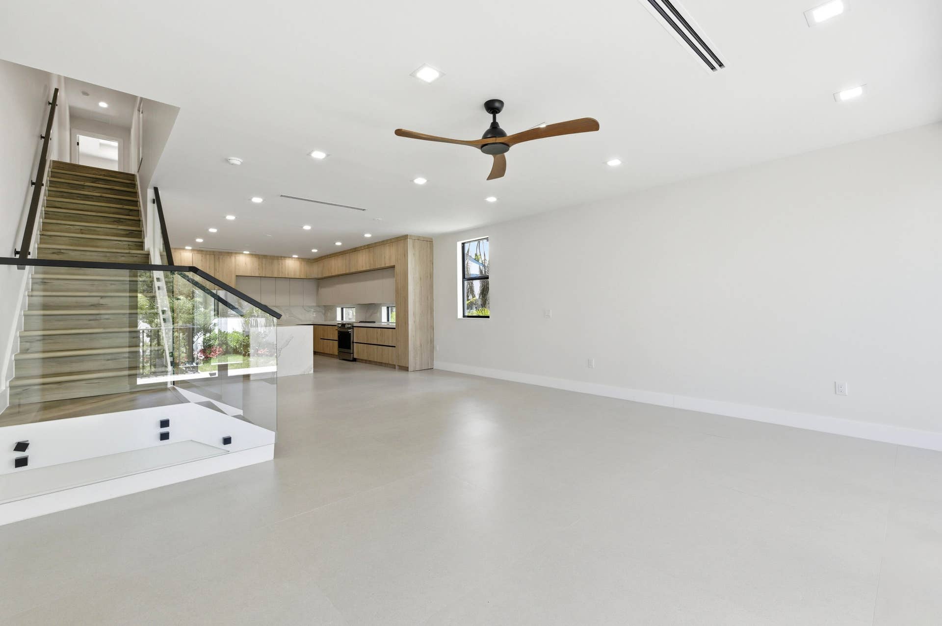 819 SW 1st Street, Fort Lauderdale, FL 33312 19