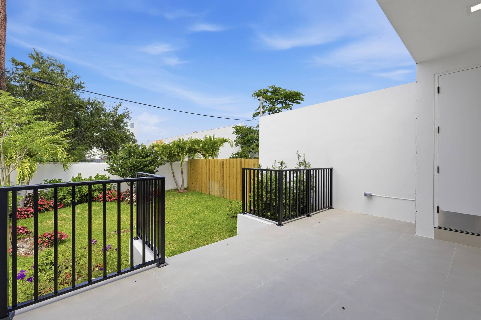 819 SW 1st Street, Fort Lauderdale, FL 33312 33