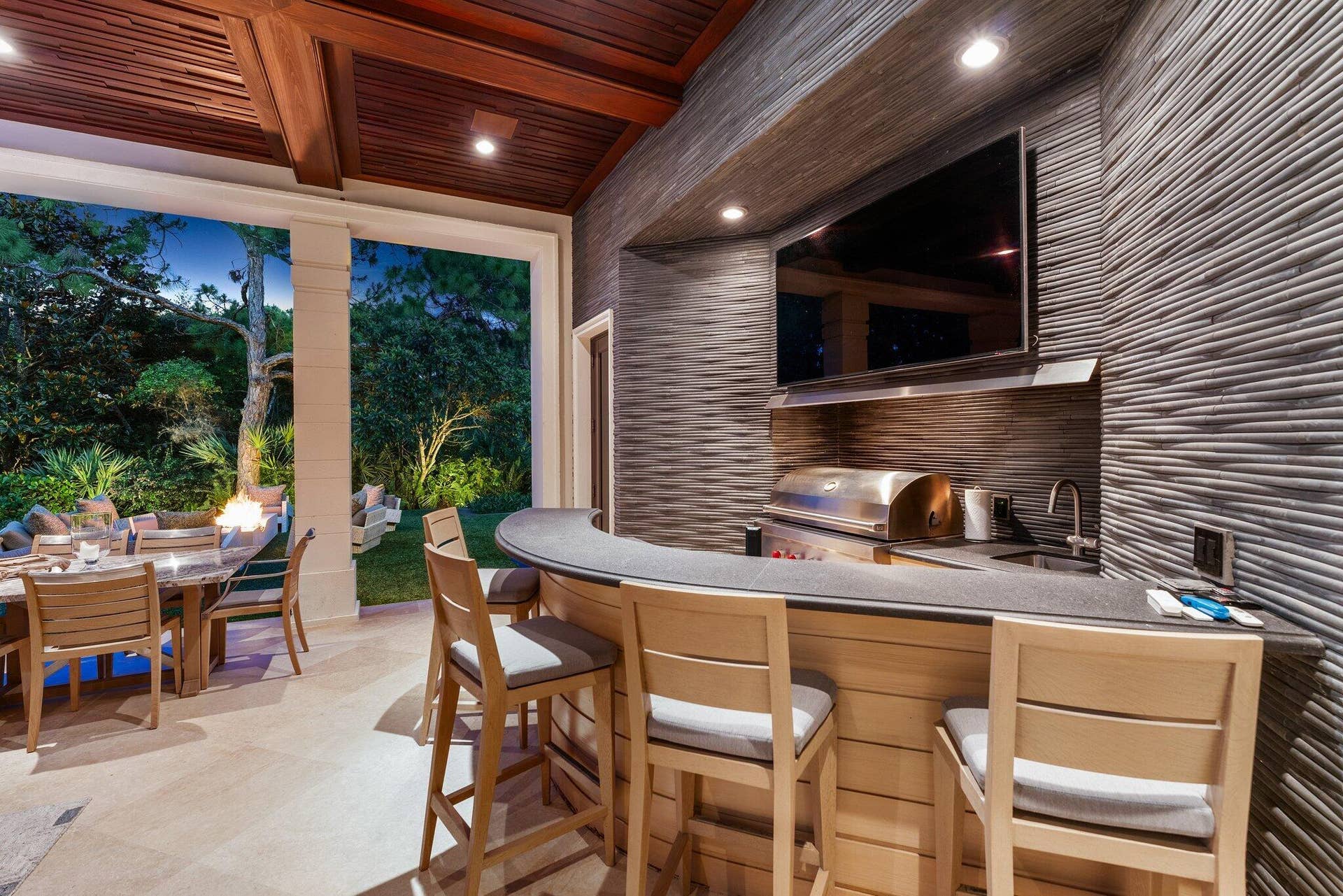 232 Bears Club Drive, Jupiter, FL 33477 BBQ Area