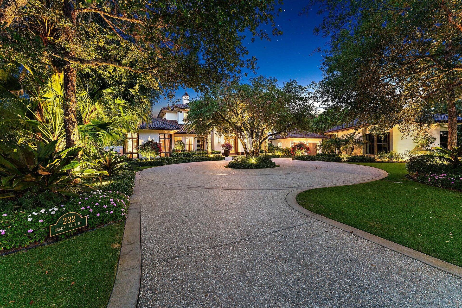232 Bears Club Drive, Jupiter, FL 33477 Front Motor Court