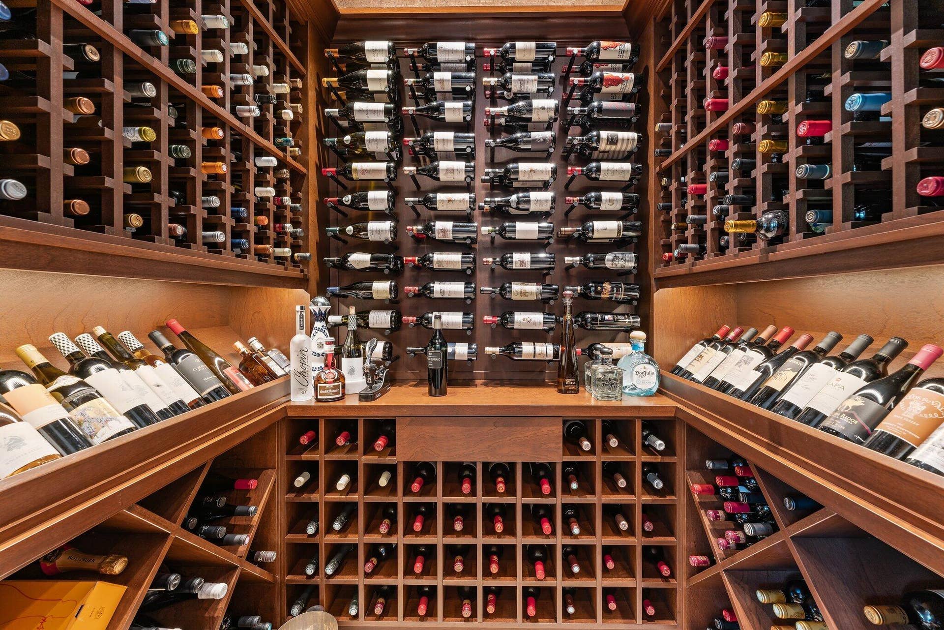 232 Bears Club Drive, Jupiter, FL 33477 Wine Room