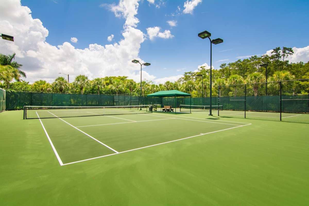 226 Moccasin Trail W, Jupiter, FL 33458 Local Tennis Courts