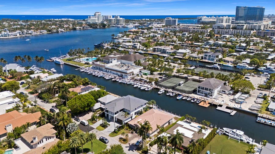 Property photo for 1630 SE 11th Street, Fort Lauderdale, FL