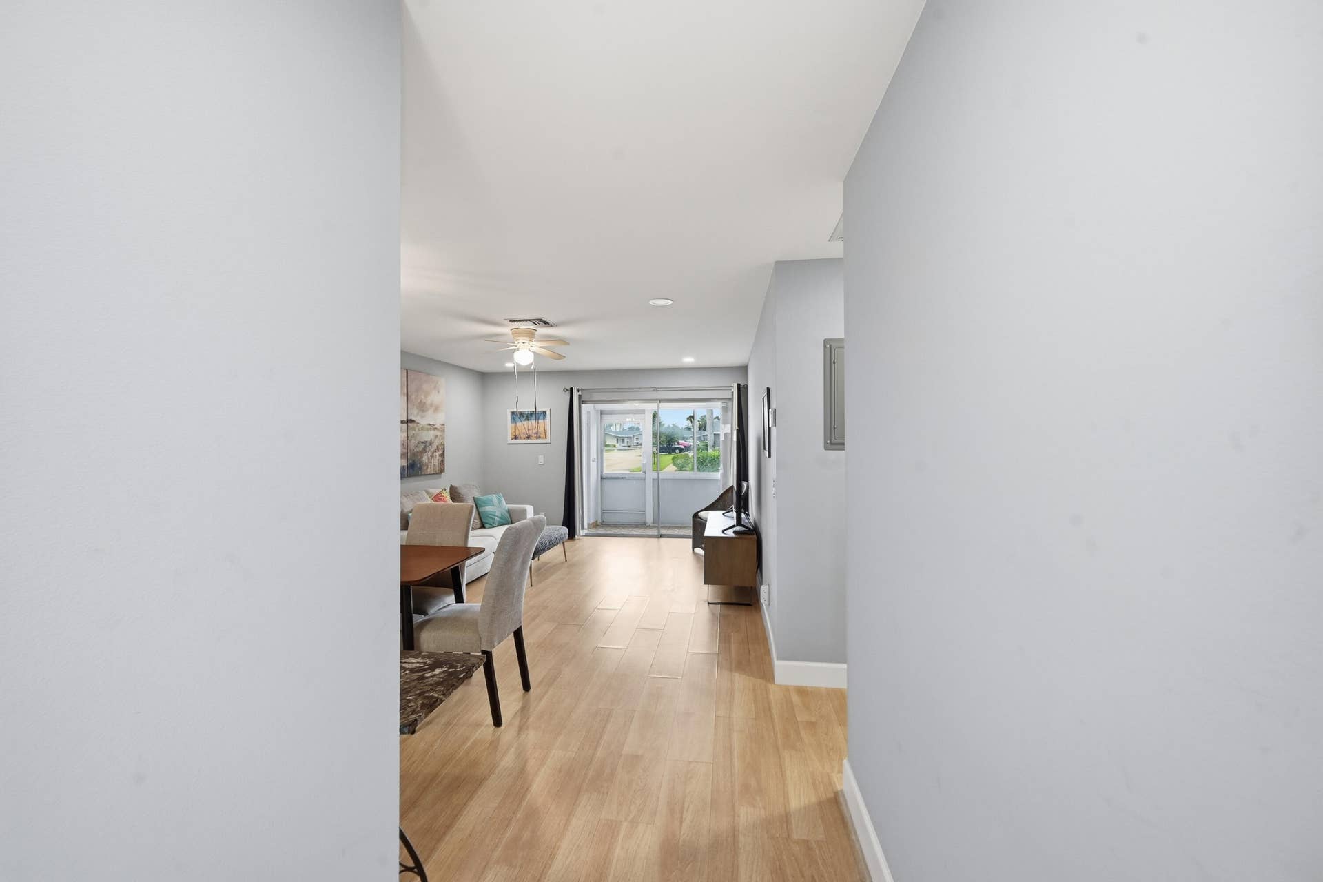 2680 Barkley Drive E, #C, West Palm Beach, FL 33415 04_ra1_4098