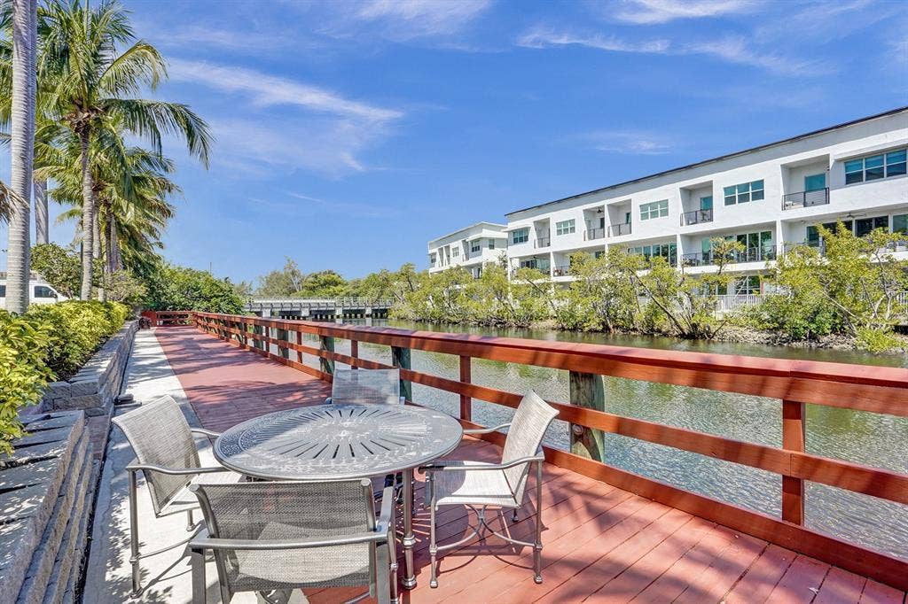 2625 NE 14th Avenue, #114, Wilton Manors, FL 33334 Boardwalk