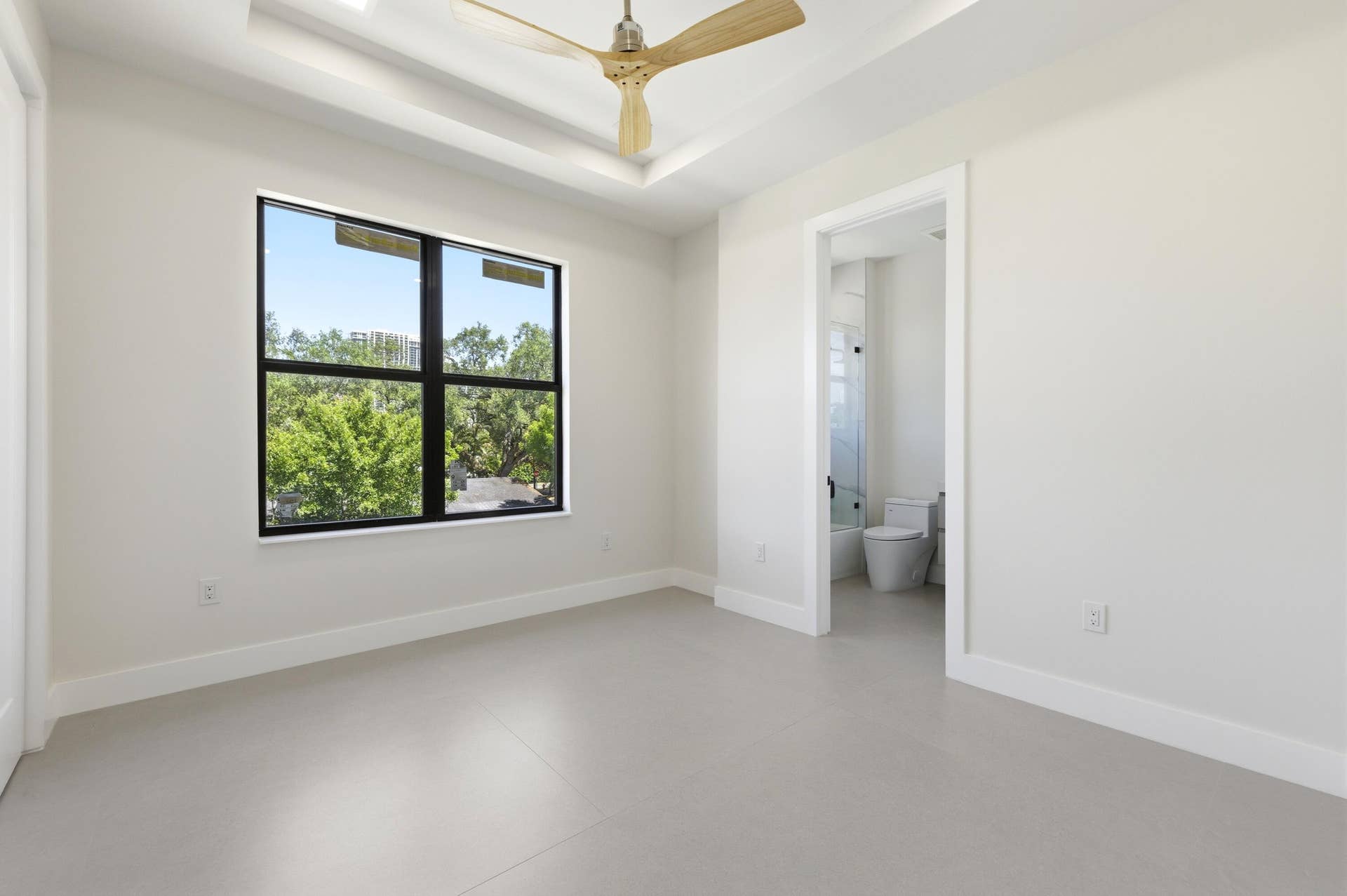 821 SW 1st Street, Fort Lauderdale, FL 33312 26