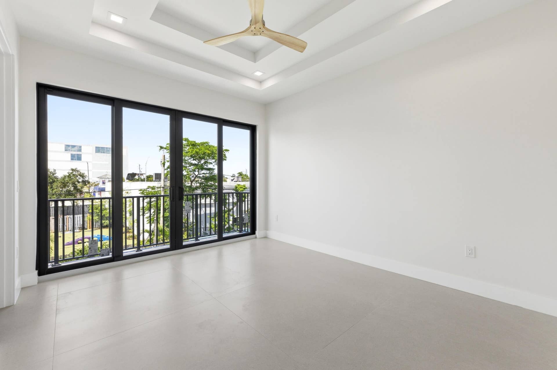 821 SW 1st Street, Fort Lauderdale, FL 33312 21