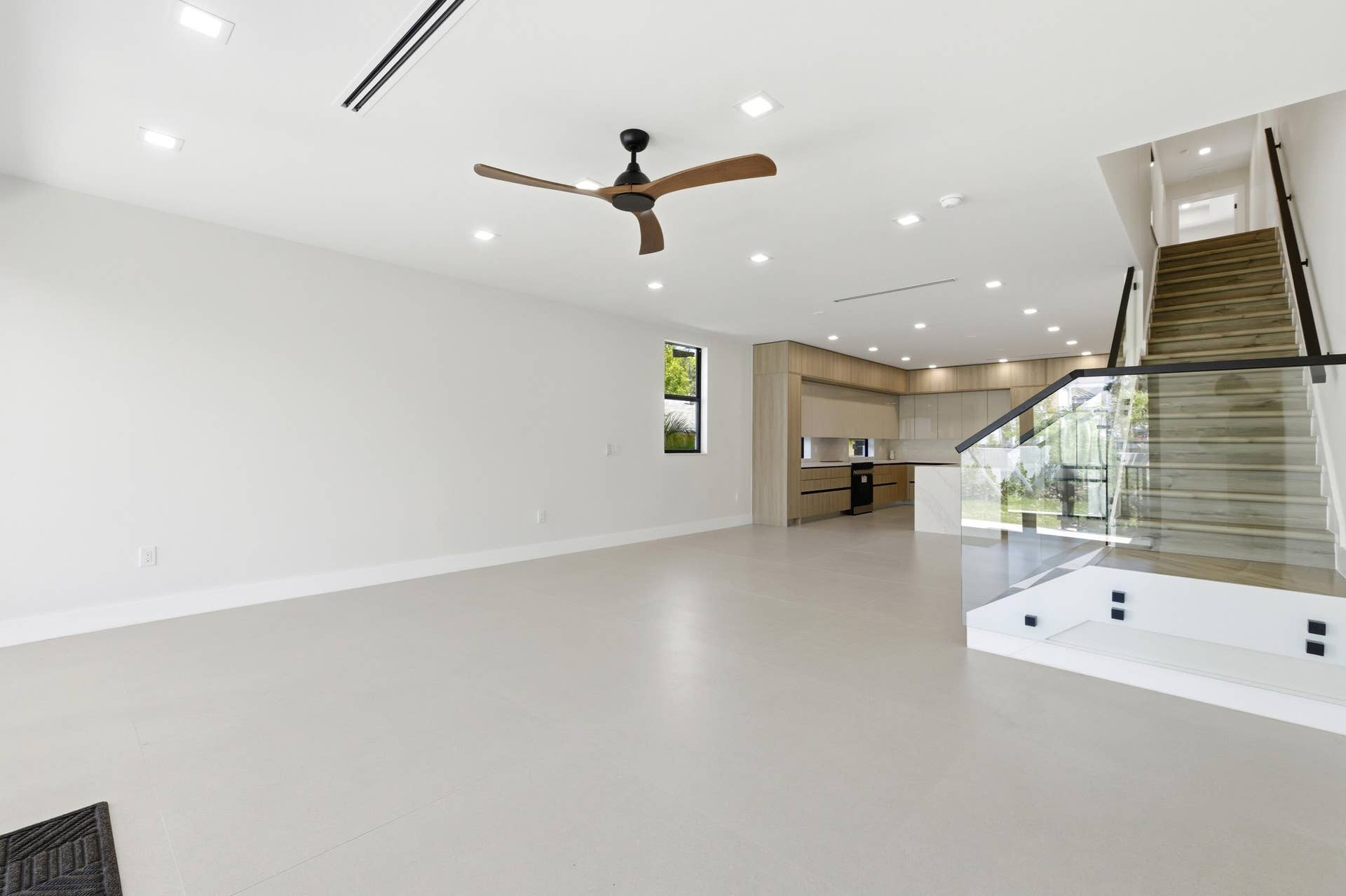 821 SW 1st Street, Fort Lauderdale, FL 33312 19