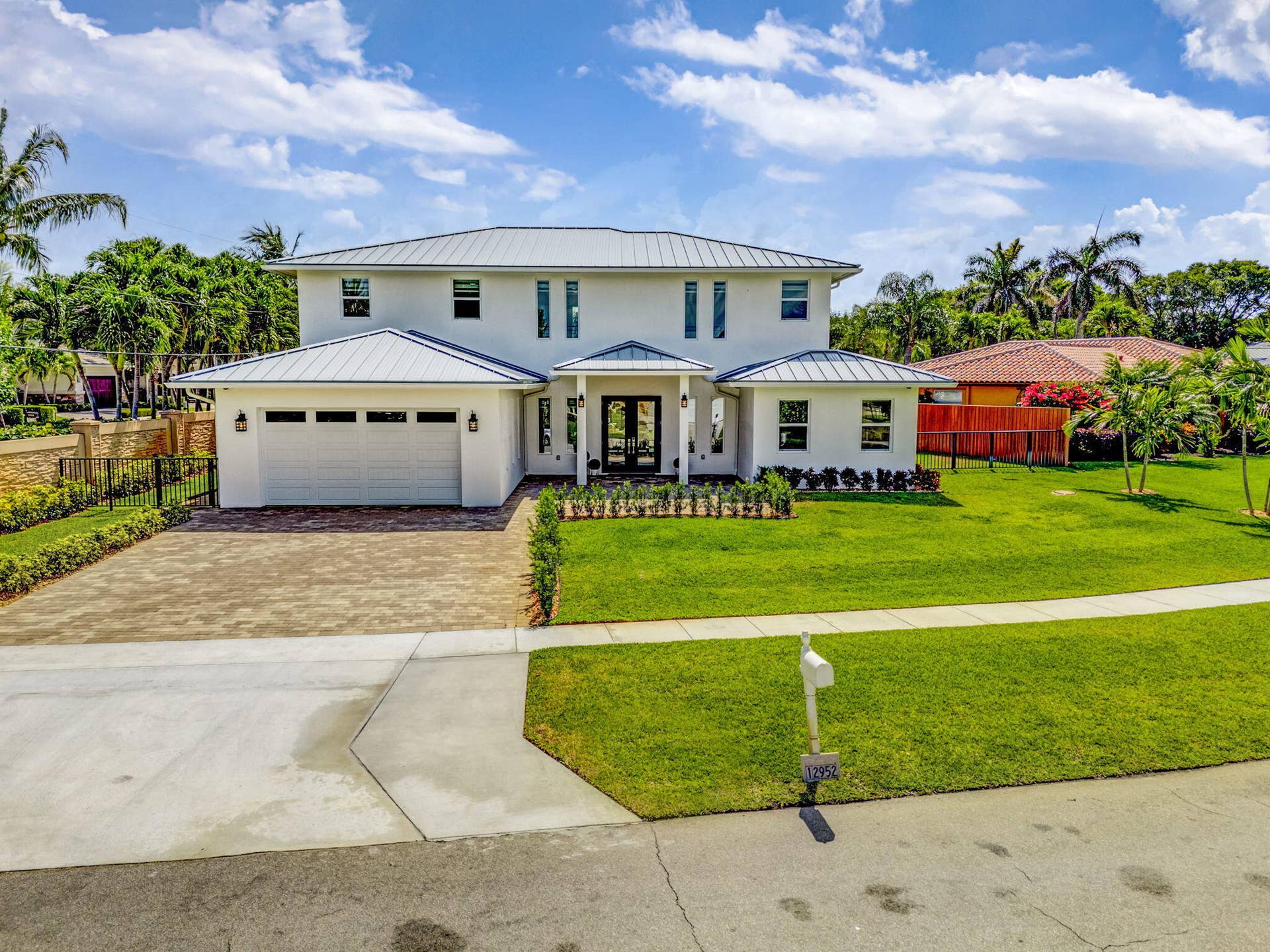 12952 Drayton Road SE, North Palm Beach, FL 33408 Cover