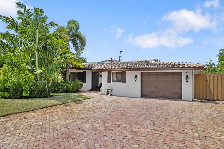Property photo for 3211 Seaward Drive, Lauderdale By The Sea, FL