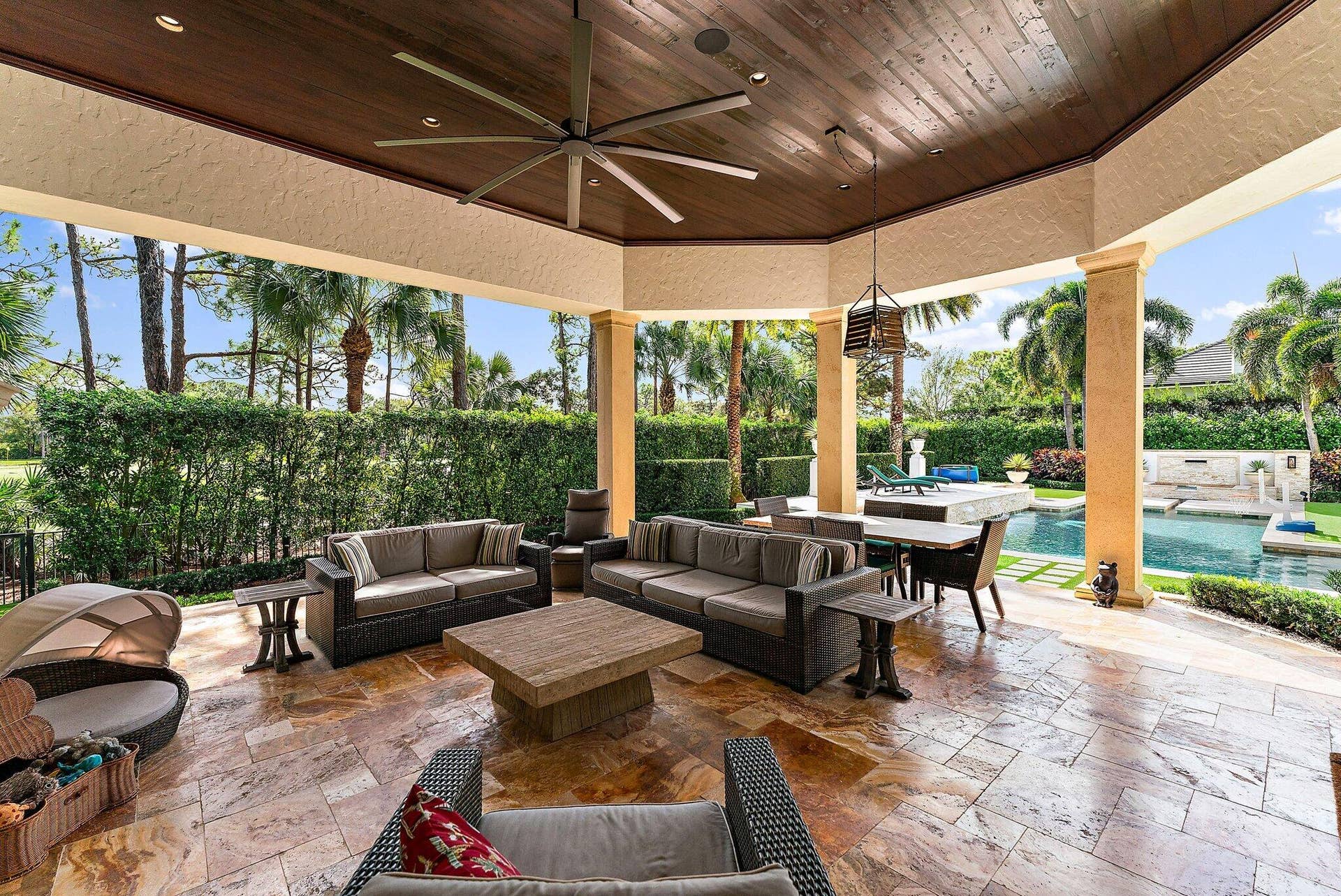 135 W Bears Club Drive, Jupiter, FL 33477 111-135BearsClubDrive-Jupiter-FL-33477-S