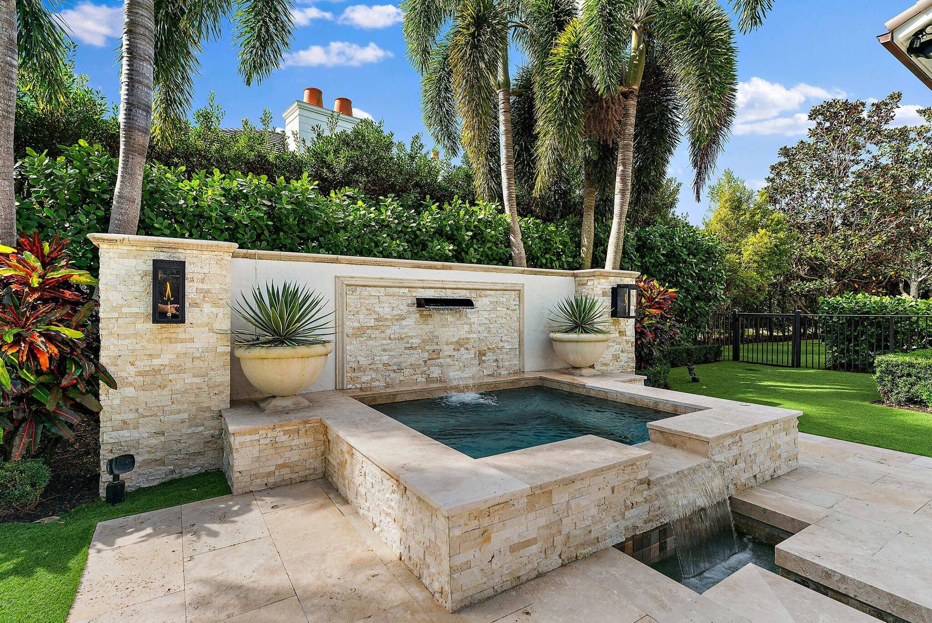 135 W Bears Club Drive, Jupiter, FL 33477 124-135BearsClubDrive-Jupiter-FL-33477-S