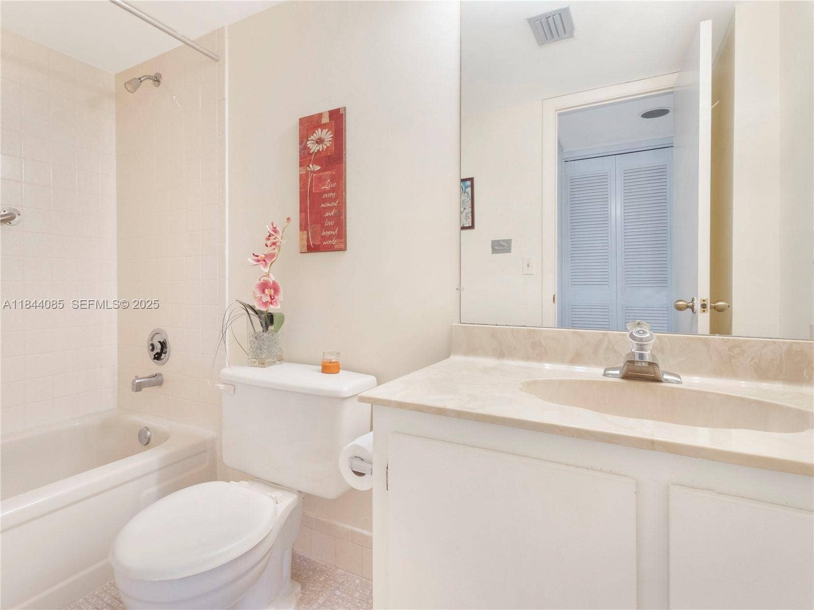 14360 Strathmore Lane, #203, Delray Beach, FL 33446 GetMedia.ashx-19
