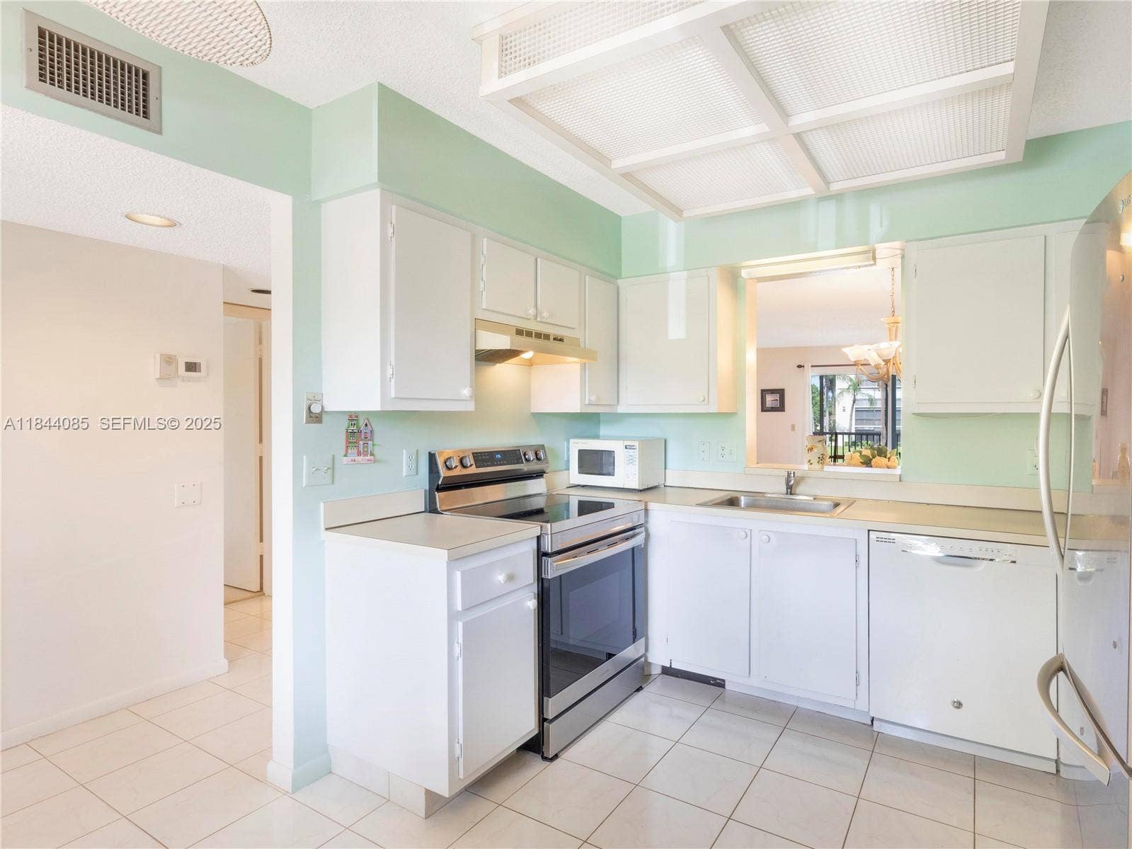 14360 Strathmore Lane, #203, Delray Beach, FL 33446 GetMedia.ashx-5