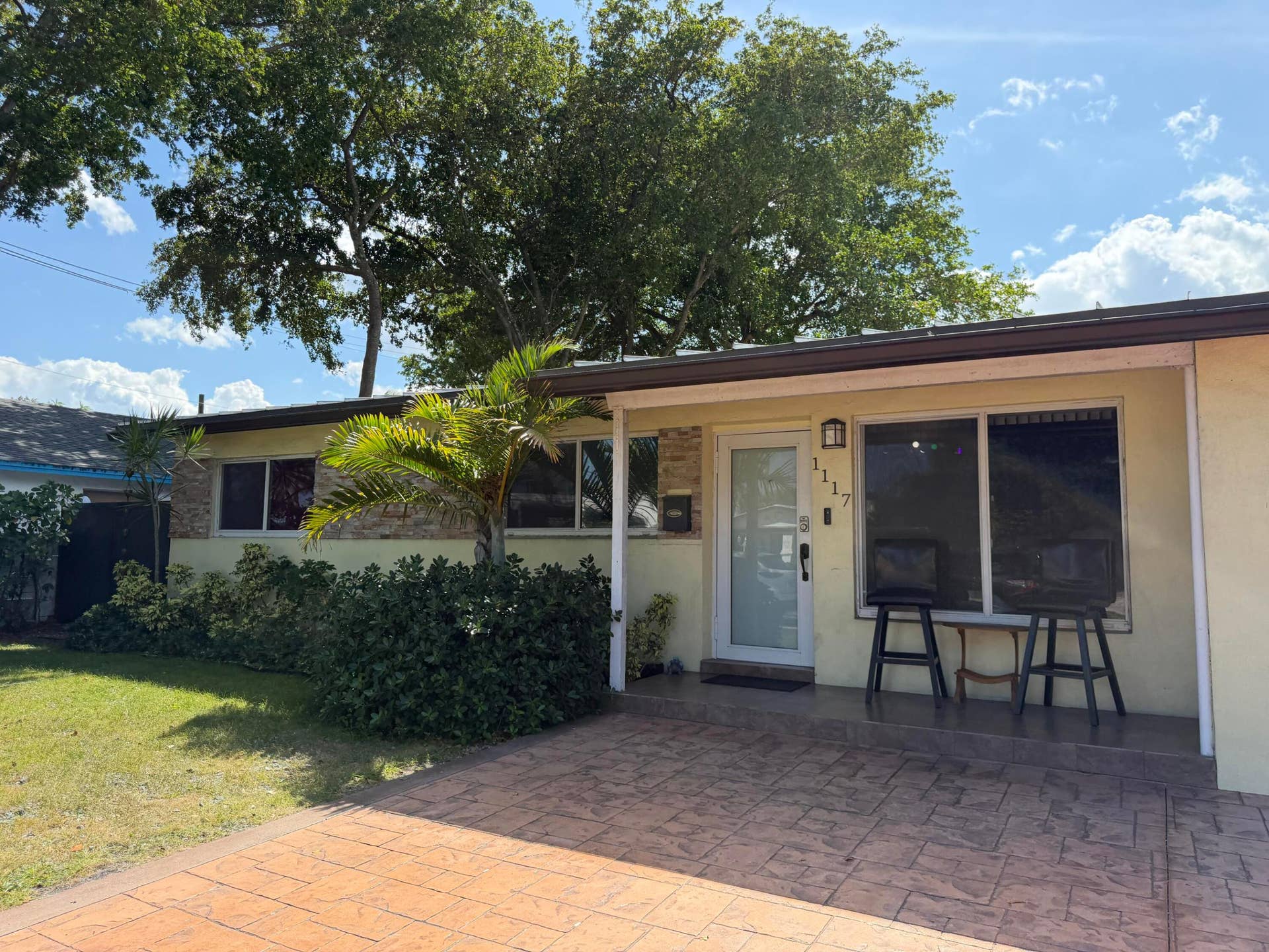 1117 SW 22nd Avenue, Fort Lauderdale, FL 33312 Front of house