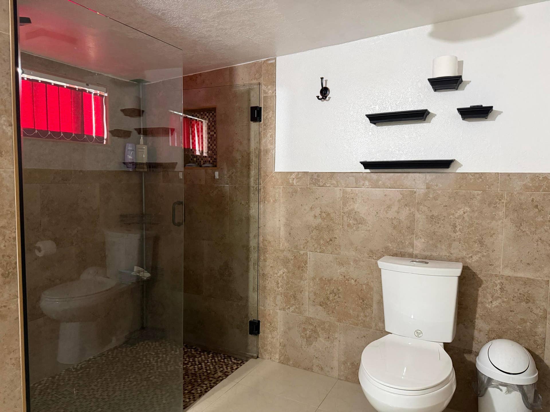 1117 SW 22nd Avenue, Fort Lauderdale, FL 33312 Bathroom #1