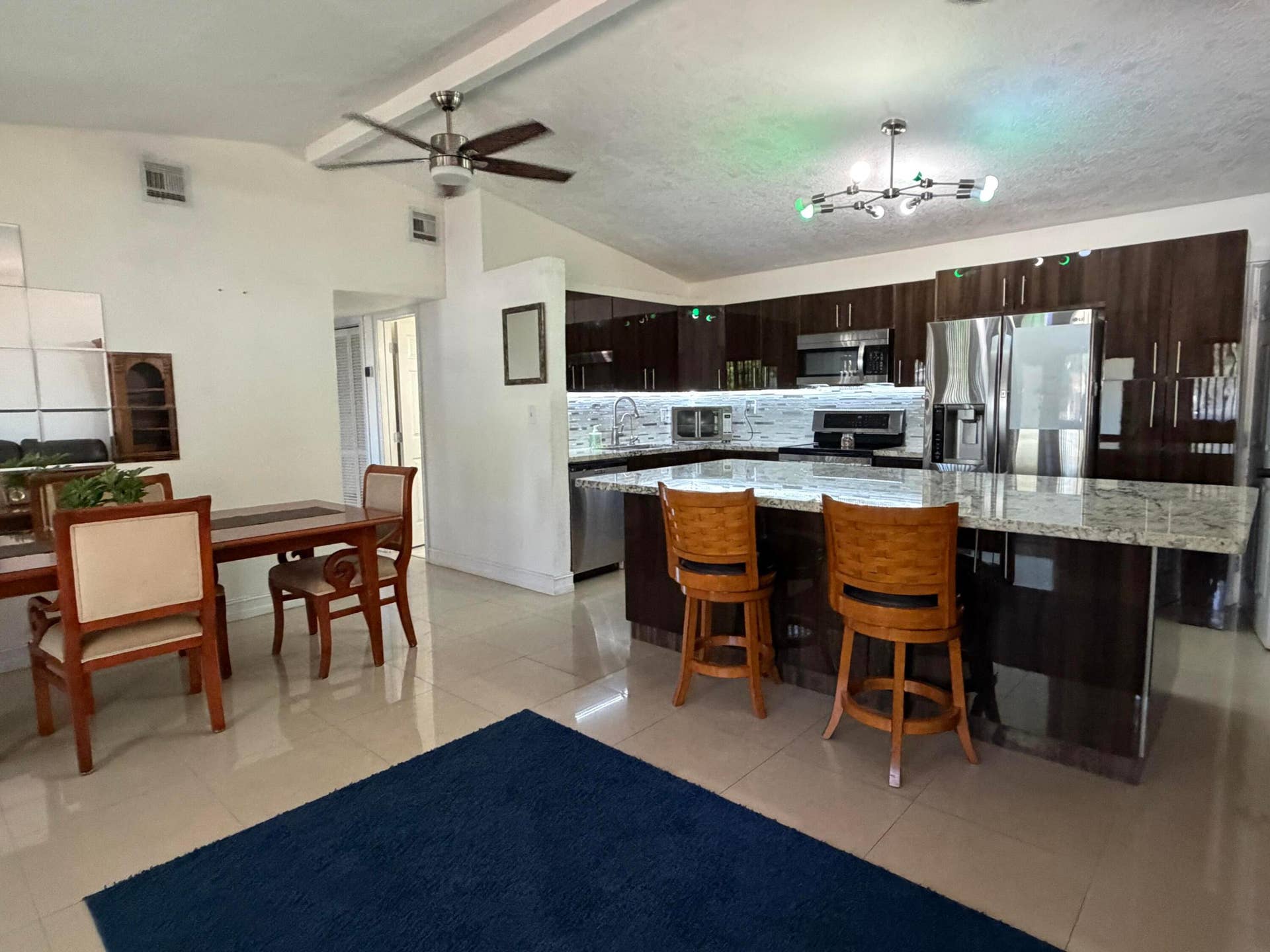 1117 SW 22nd Avenue, Fort Lauderdale, FL 33312 kitchen