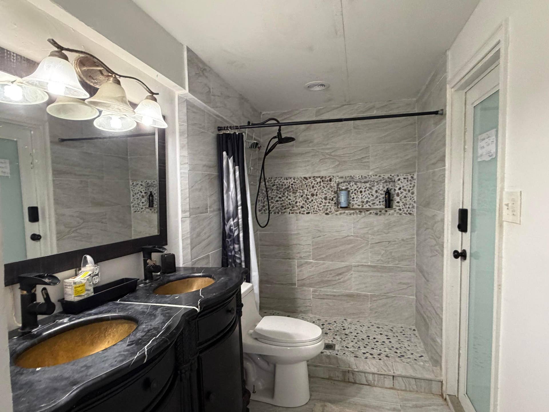 1117 SW 22nd Avenue, Fort Lauderdale, FL 33312 Bathroom #3