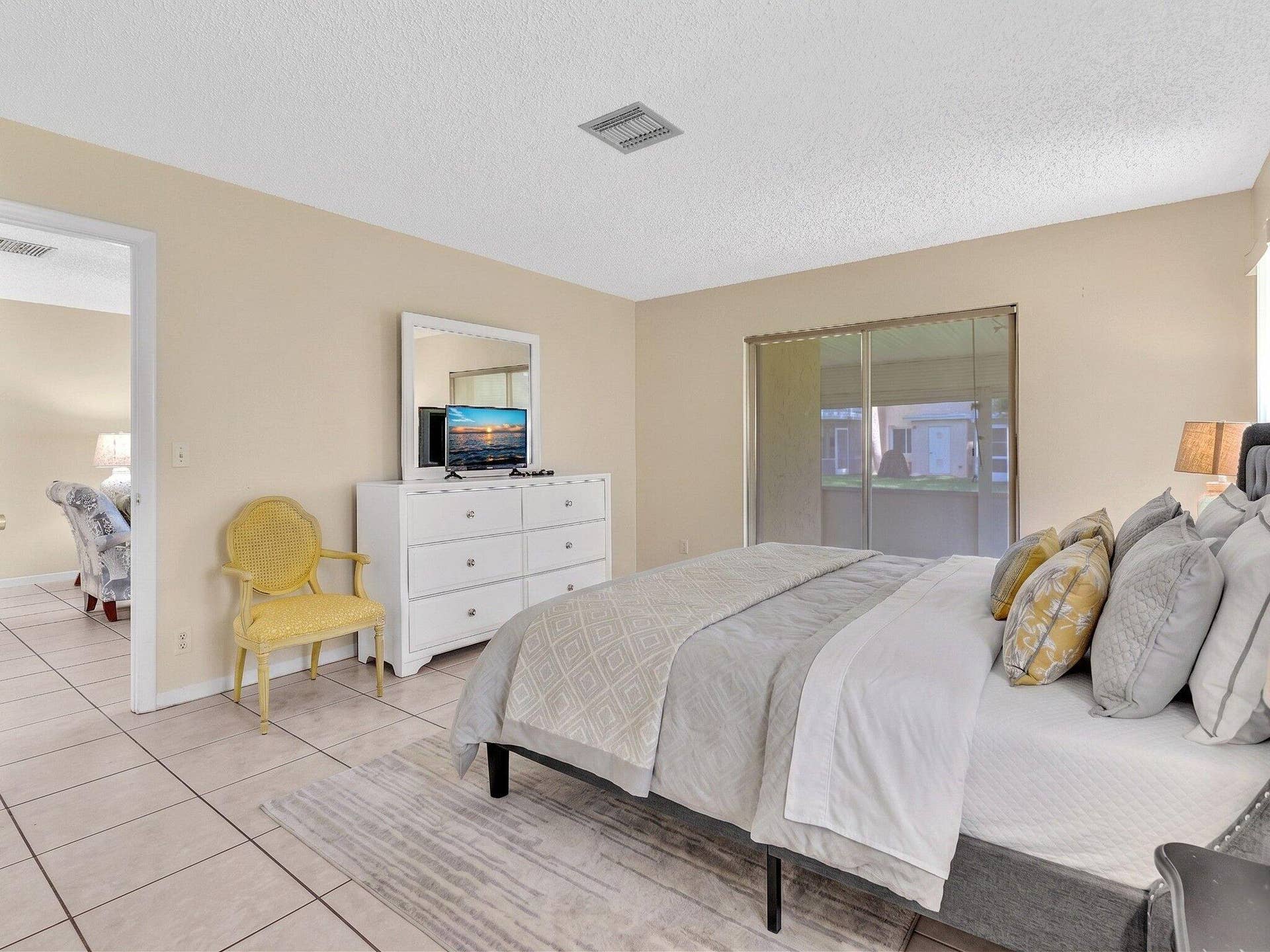 1610 NW 18th Avenue, #96d, Delray Beach, FL 33445 Light and Bright