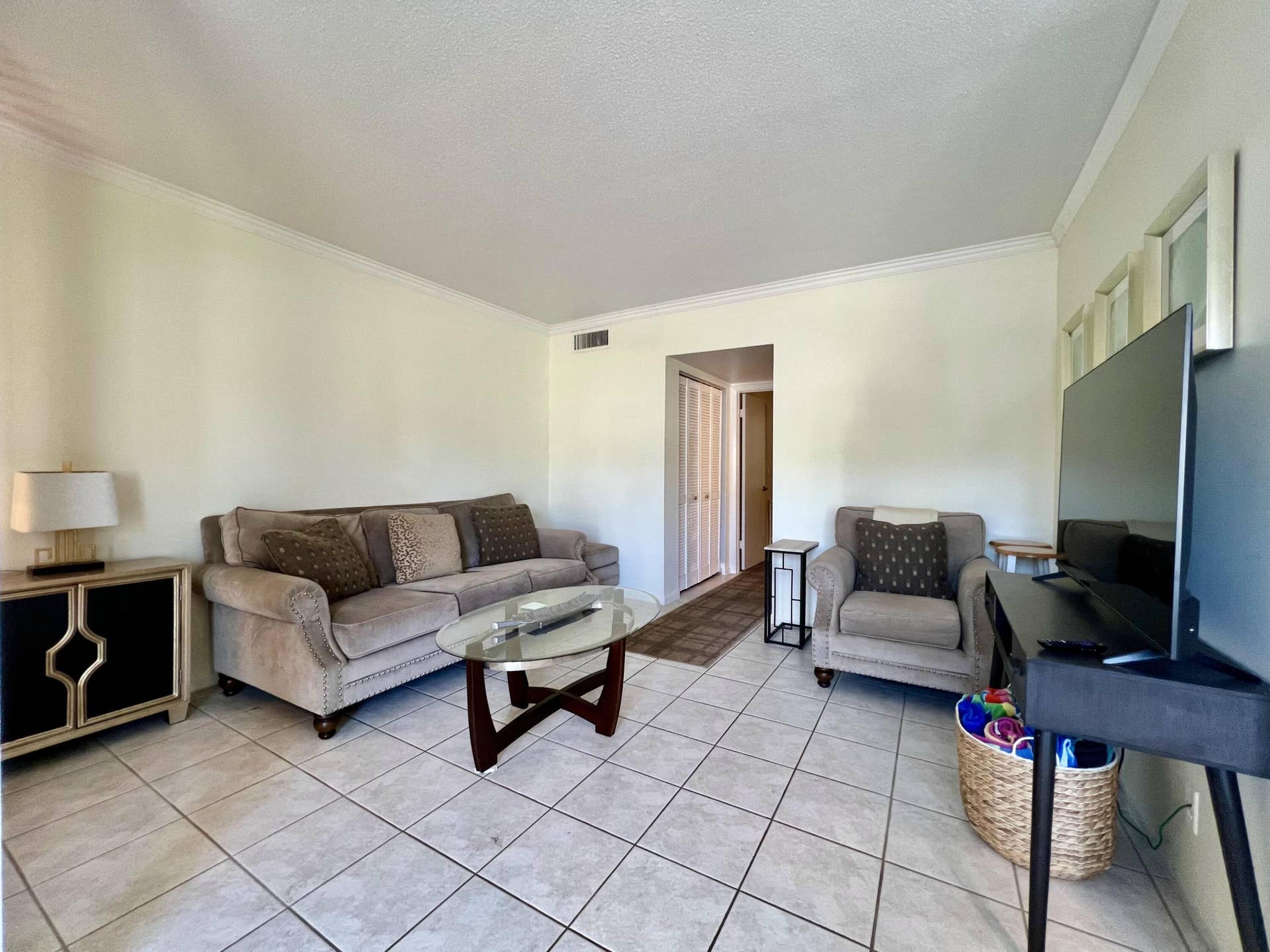 4201 S Ocean Boulevard, #M5, South Palm Beach, FL 33480 Living Room