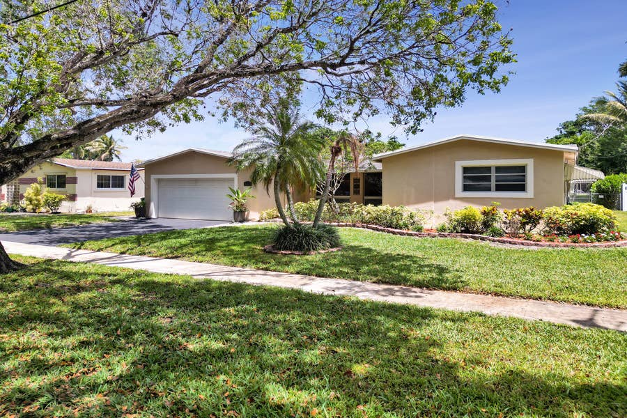 Property photo for 5072 SW 88th Terrace, Cooper City, FL