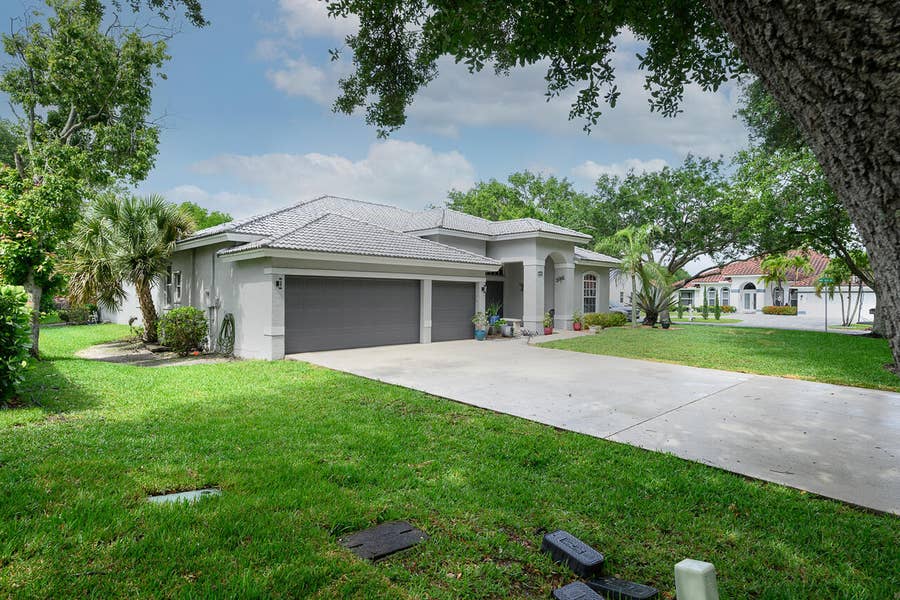 Property photo for 10370 NW 14th Place, Coral Springs, FL