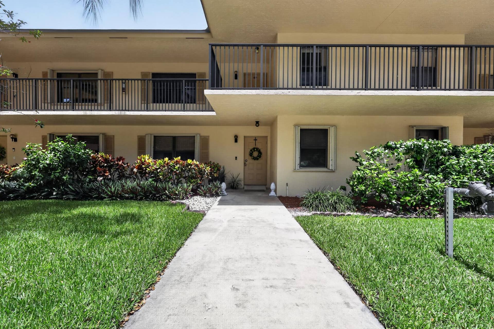 2898 SW 22nd Circle, #231c, Delray Beach, FL 33445 08_2898_SW_22nd_Cir-Exterior-0094