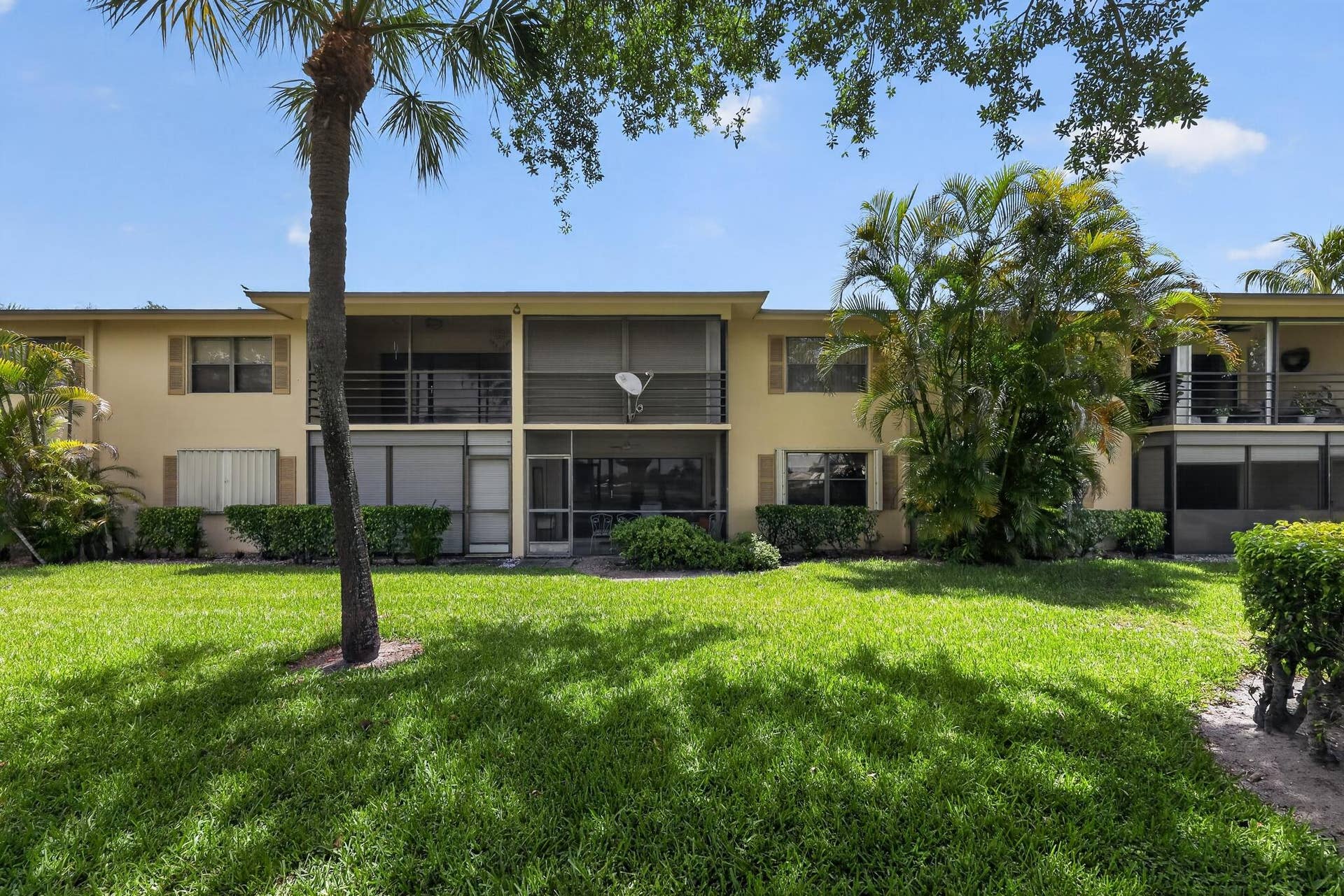 2898 SW 22nd Circle, #231c, Delray Beach, FL 33445 07_2898_SW_22nd_Cir-Exterior-0085
