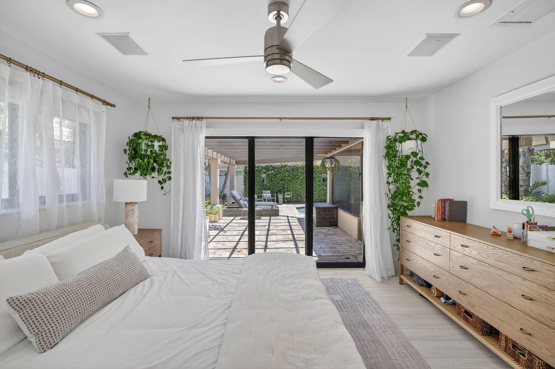 1642 SE 7th Street, Deerfield Beach, FL 33441 1642 SE 7th - master bedroom to Lanai