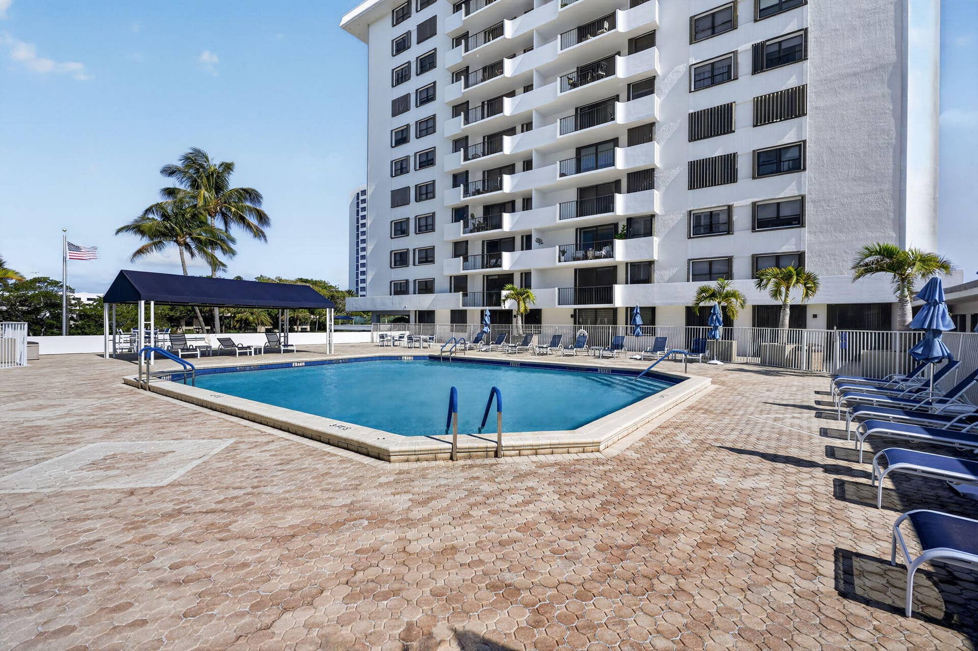 1200 Marine Way, #Bd2, North Palm Beach, FL 33408 Community Pool